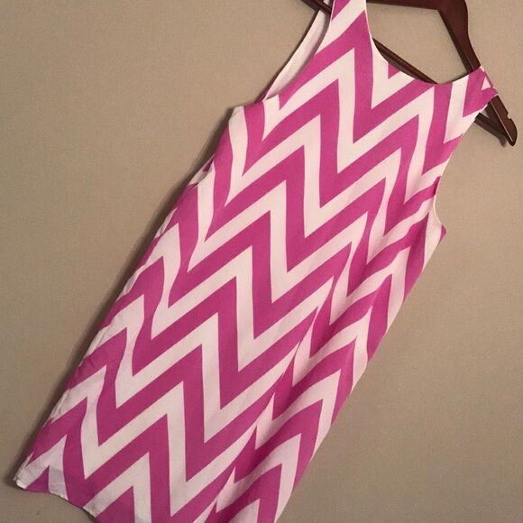 Everly Chevron Print Dress - Size Large - Picture 2 of 11